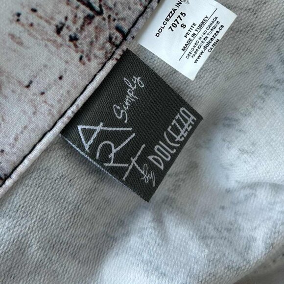 Dolcezza Simply Art Multicolor Abstract-Print Soft Stretch Jacket – US S - Picture 13 of 13